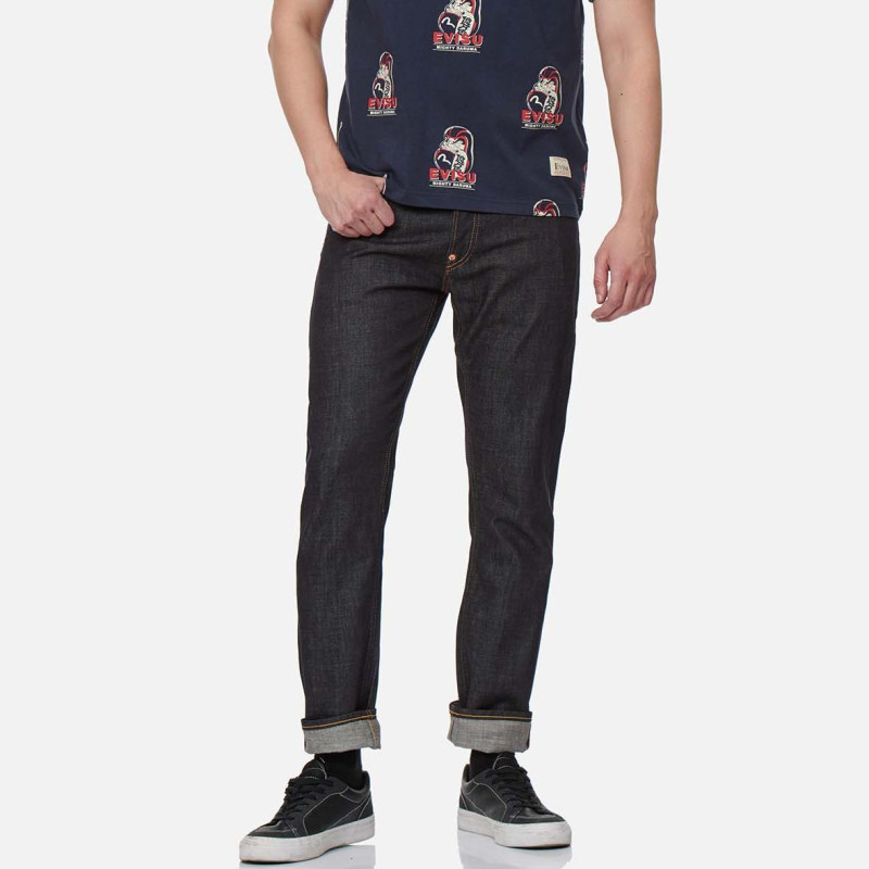 EVISU M
