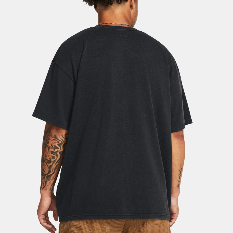 Under Armour T