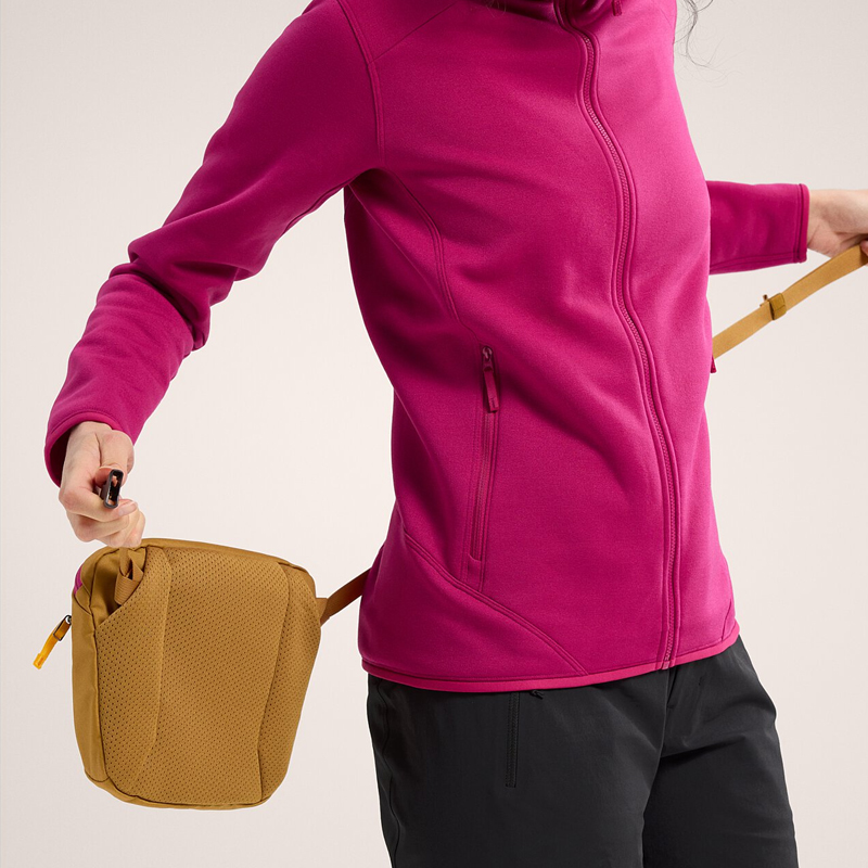 Arcteryx Mantis Logo