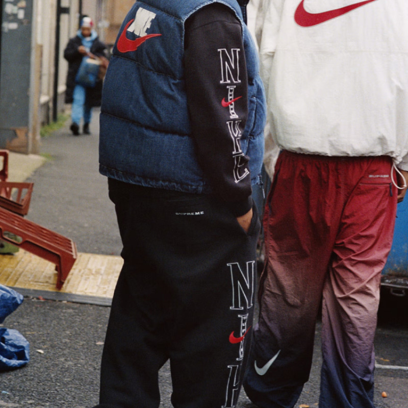 Supreme x Nike SS24 WEEK10 HOODED SWEATSHIRT
