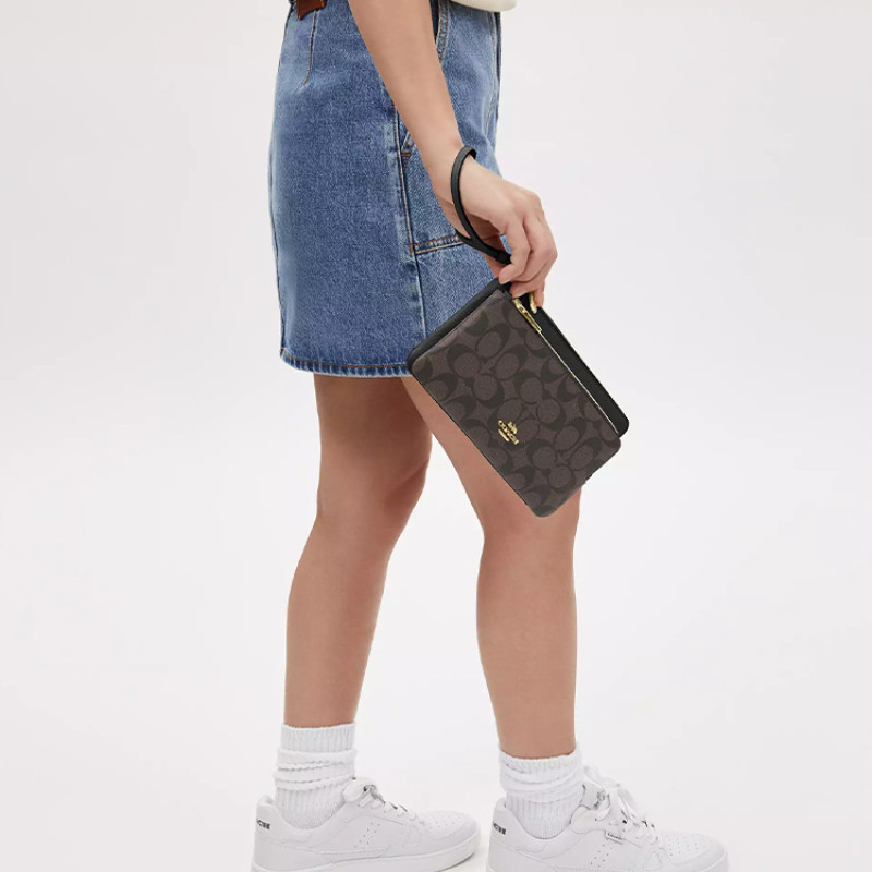 COACH Double Zip 20