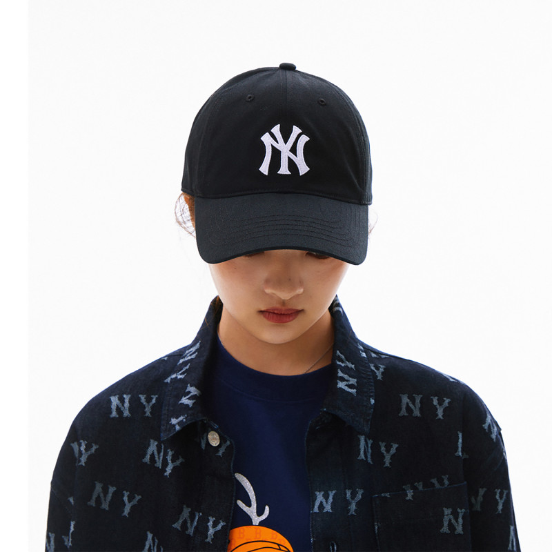 MLB -