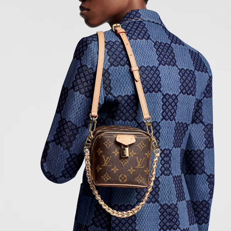 LOUIS VUITTON Just In Case