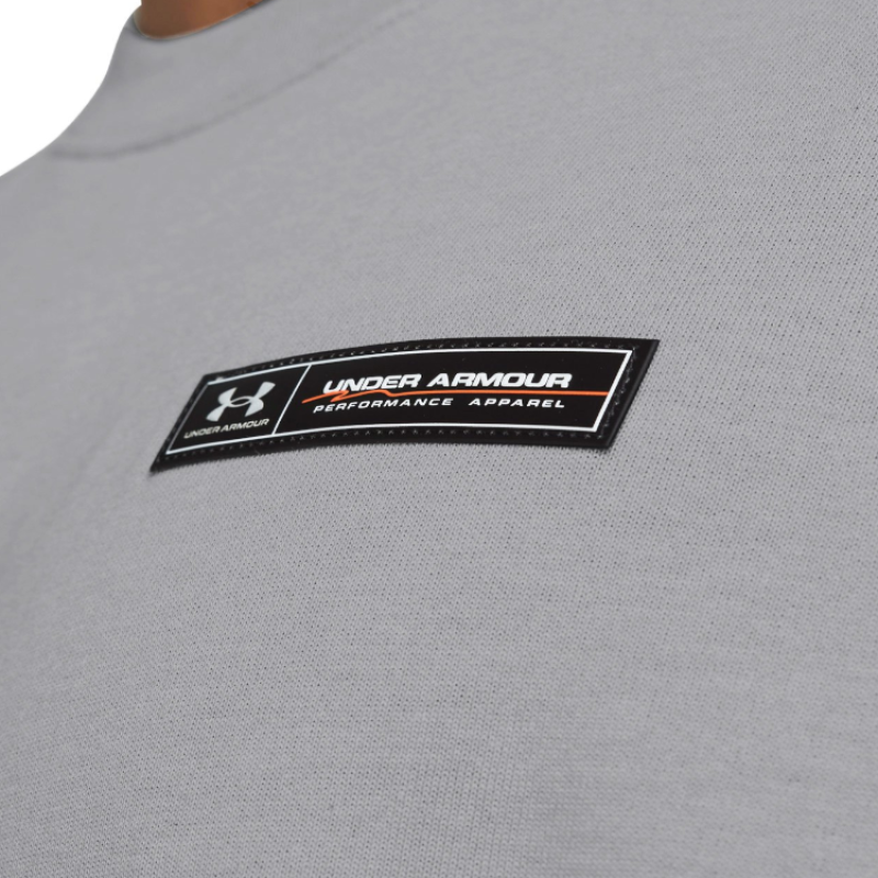 Under Armour T