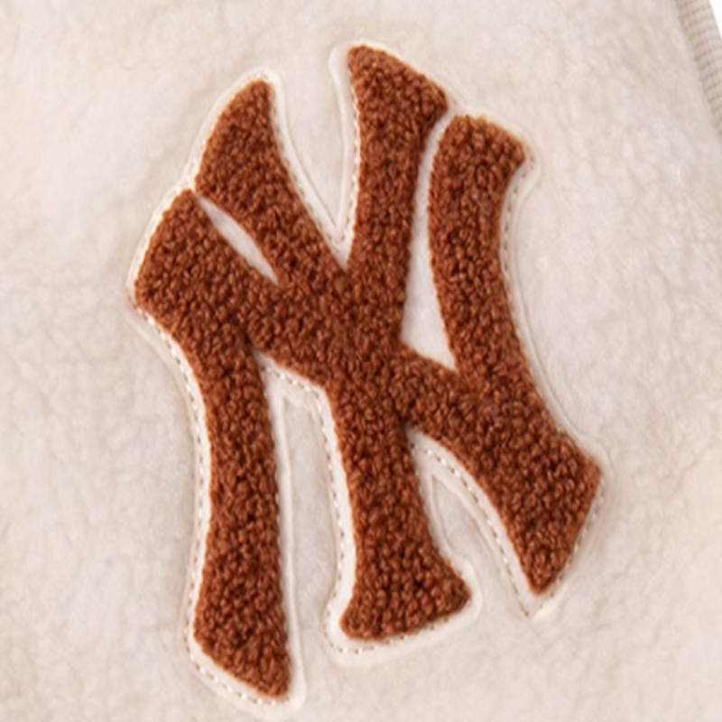 MLB FW22