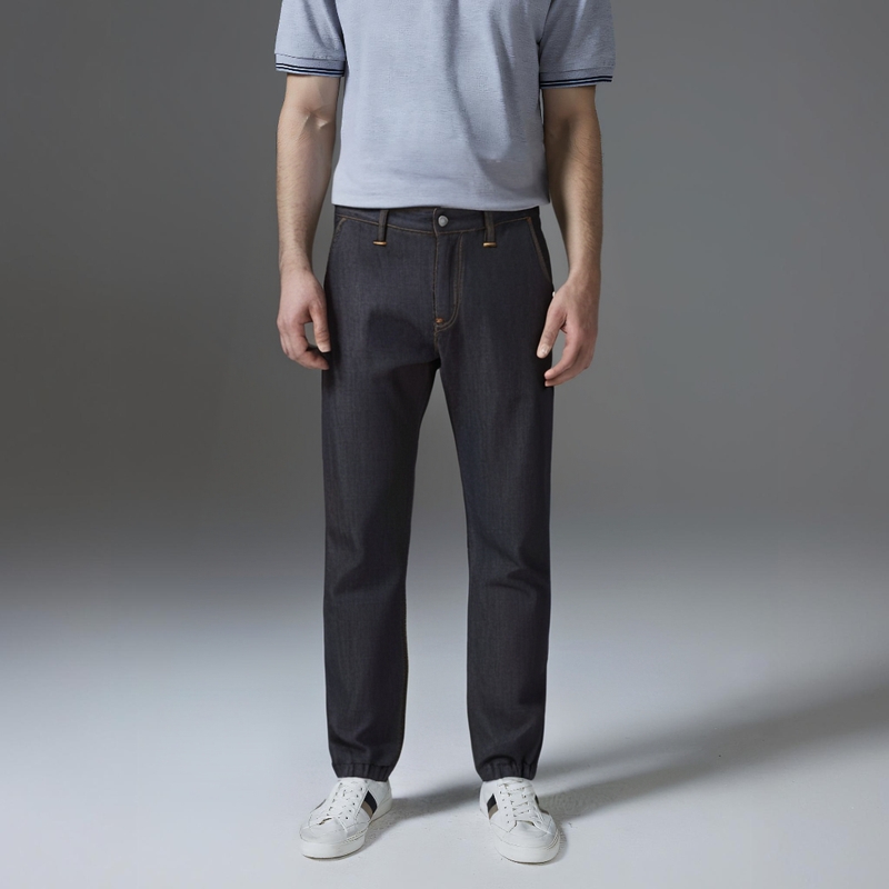 EVISU M