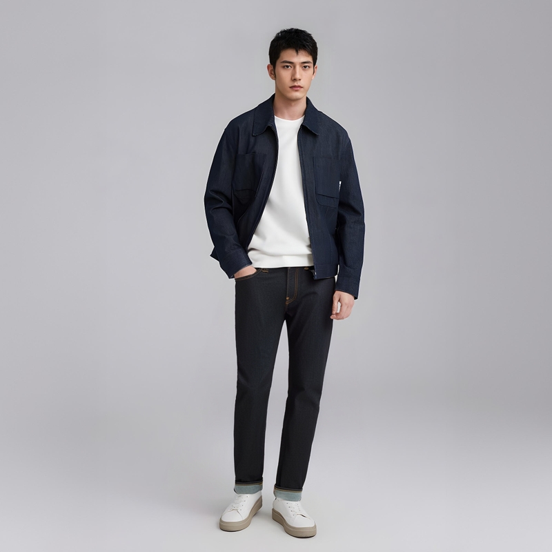 EVISU M