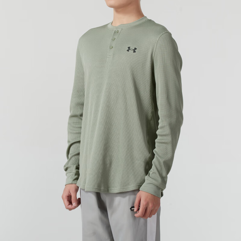 Under Armour T