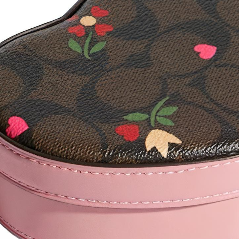 COACH Heart Box 11