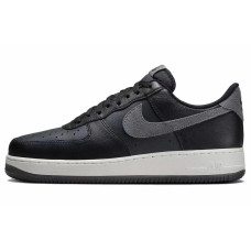 Nike Air Force 1 07 LV8