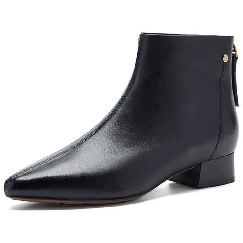 NINE WEST