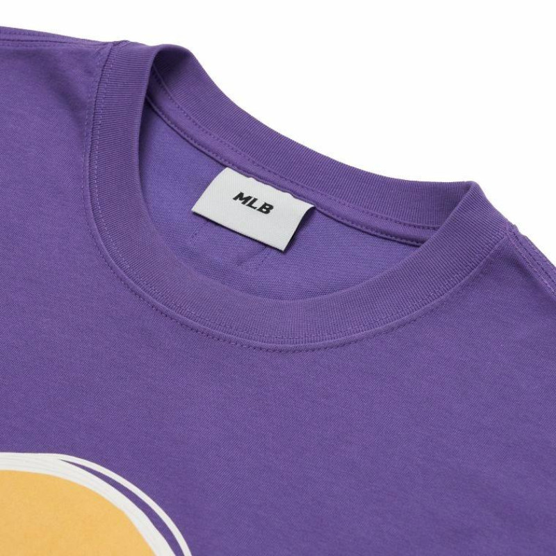 MLB T