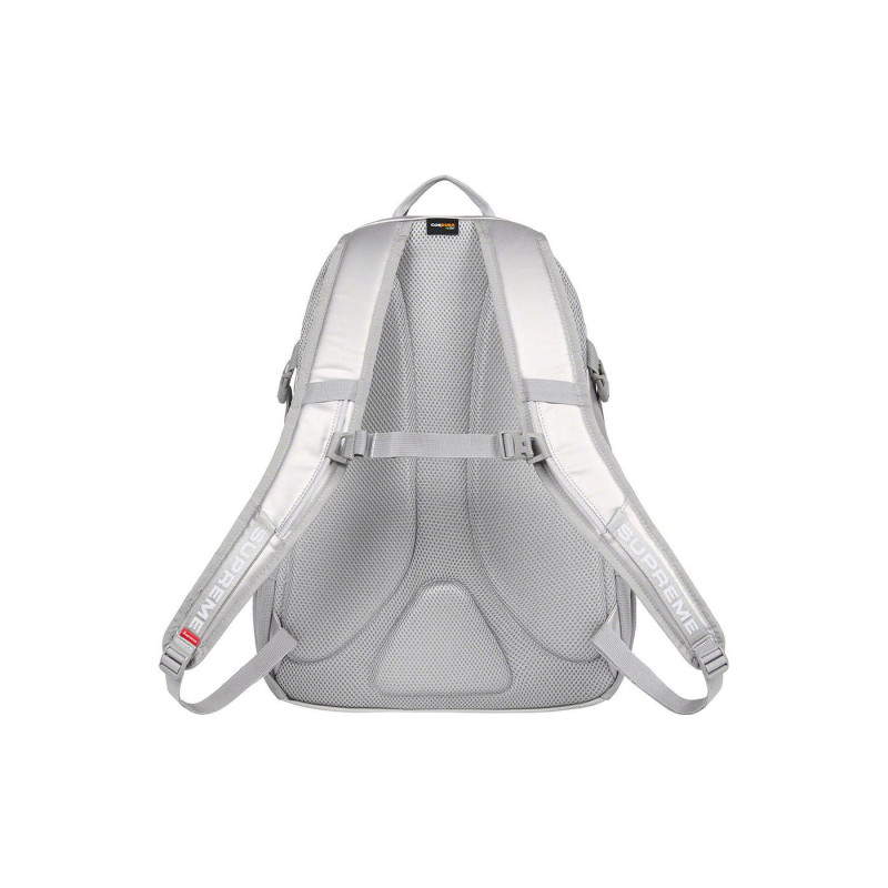 Supreme FW22 Week 1