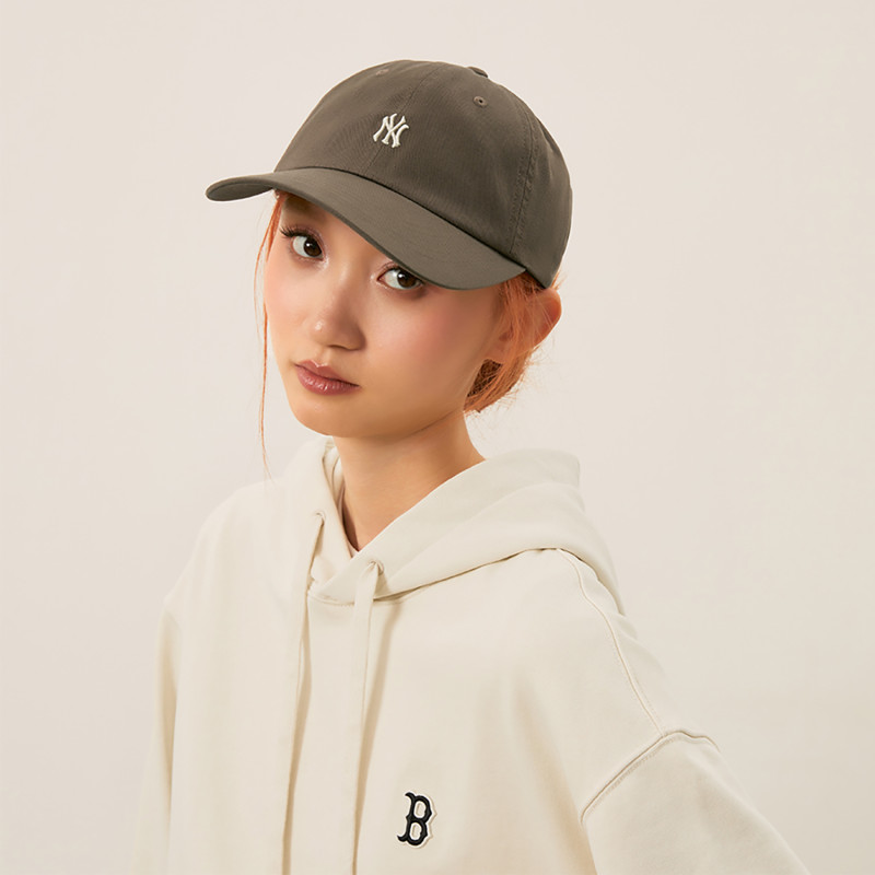 MLB
