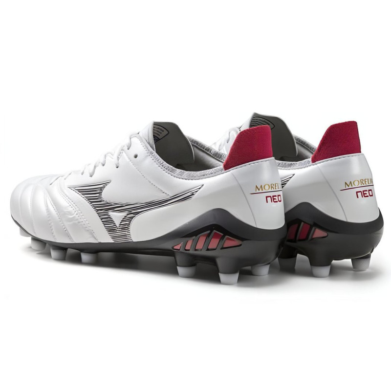 Mizuno Morelia Neo 3