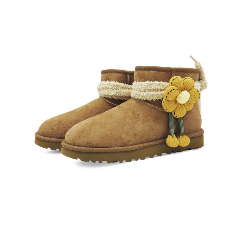 UGG CLASSIC MINI