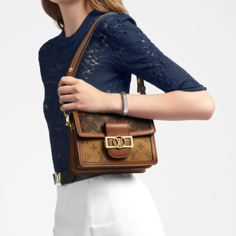 LOUIS VUITTON Dauphine