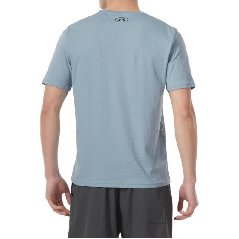 Under Armour T