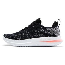 Under Armour Velociti 3