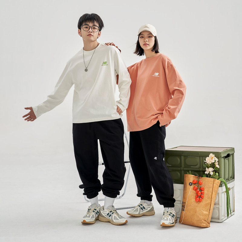 New Balance Logo T