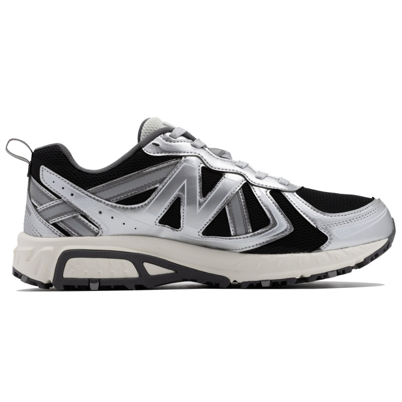 New Balance NB 410 V8