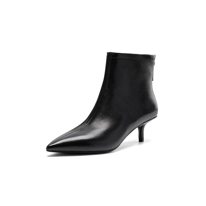 NINE WEST