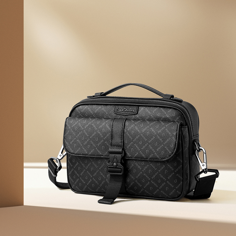 PIERRE CARDIN PVC