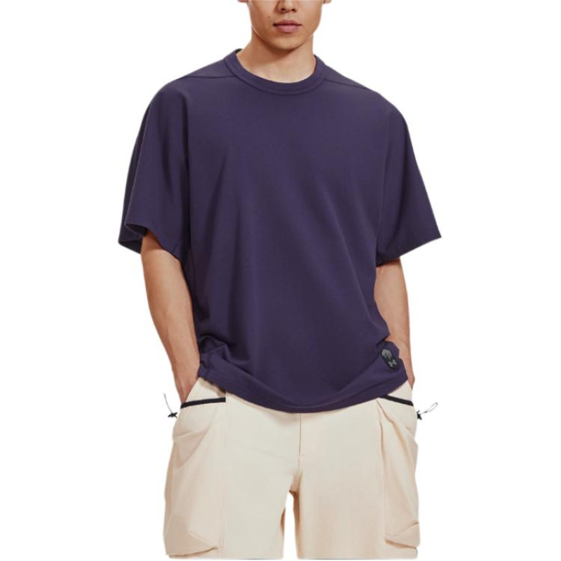 Under Armour T