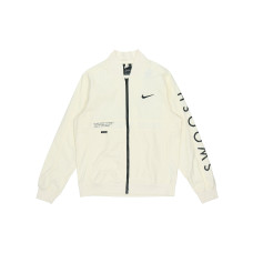 Nike Sportswear Swoosh Logo