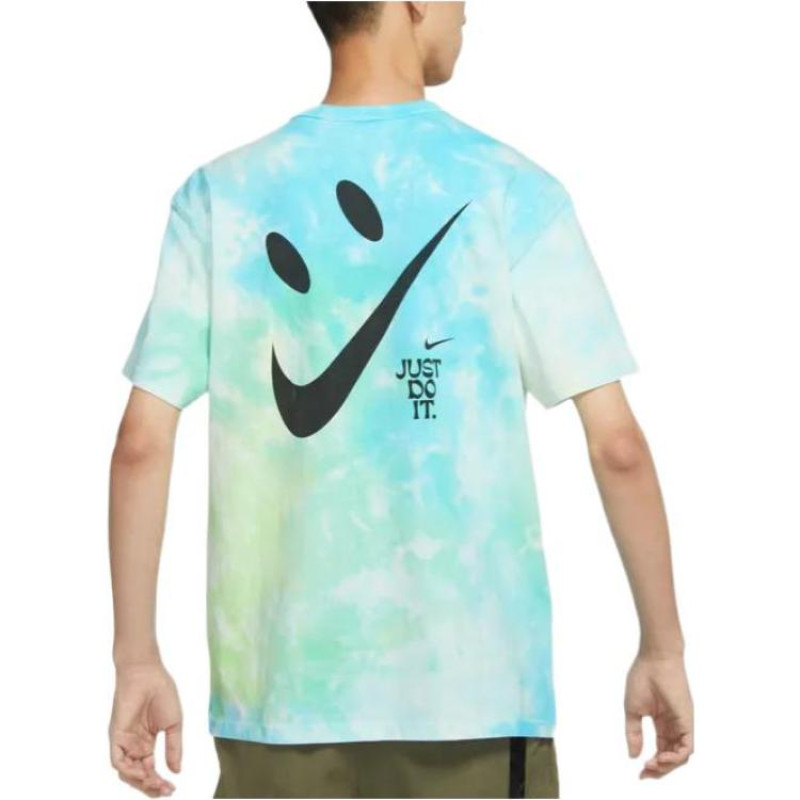 Nike Sportswear T