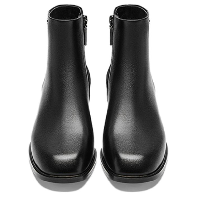 NINE WEST