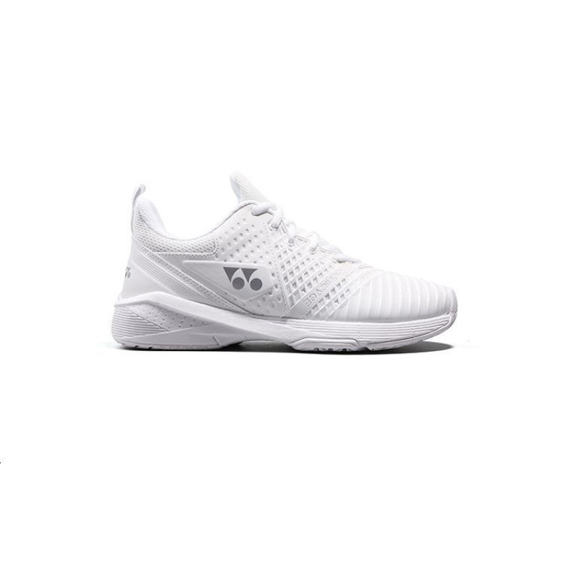 YONEX