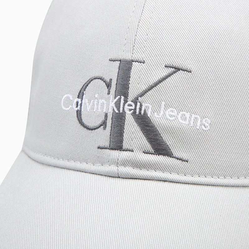 CALVIN KLEIN