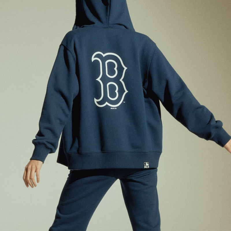 MLB