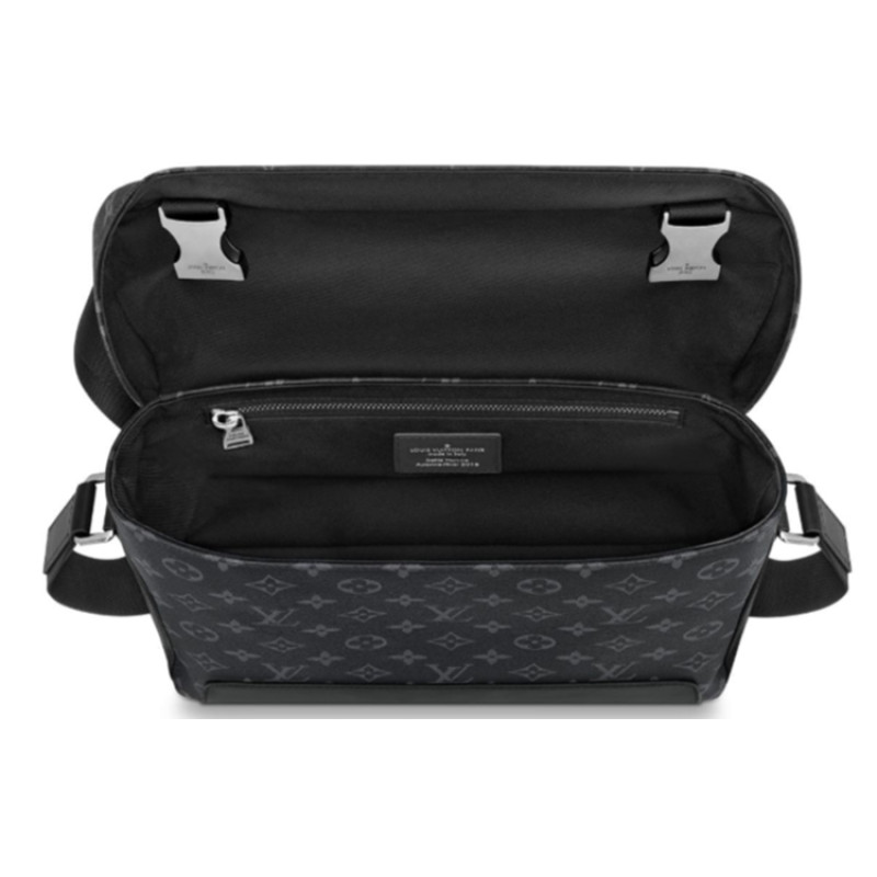 LOUIS VUITTON Voyager