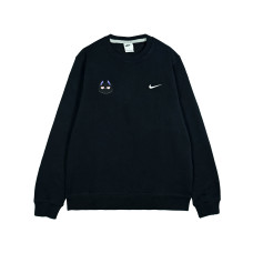 Nike Atopos