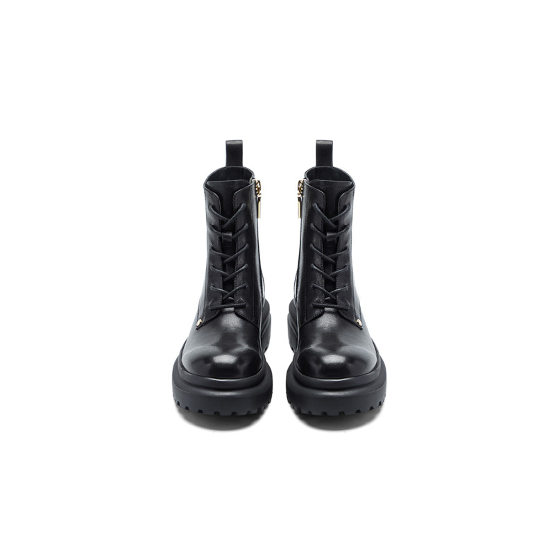 NINE WEST