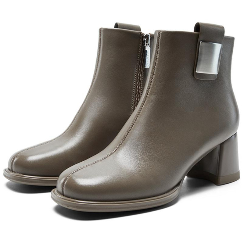 NINE WEST