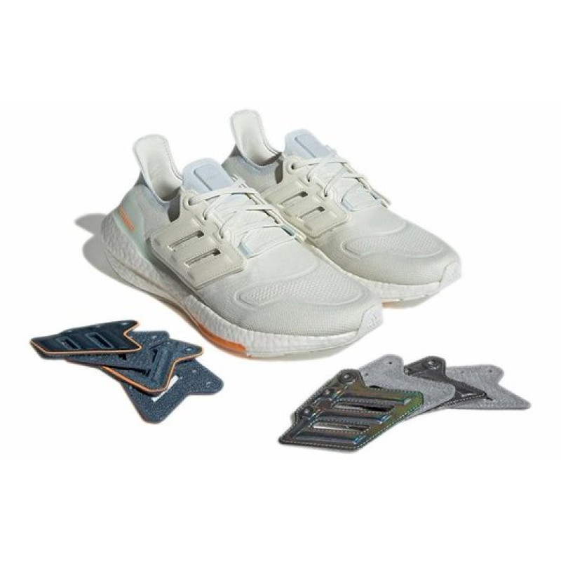adidas Ultraboost 22