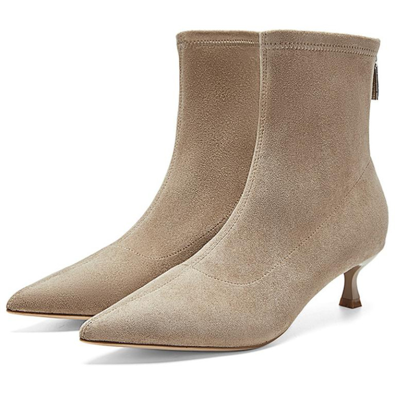 NINE WEST