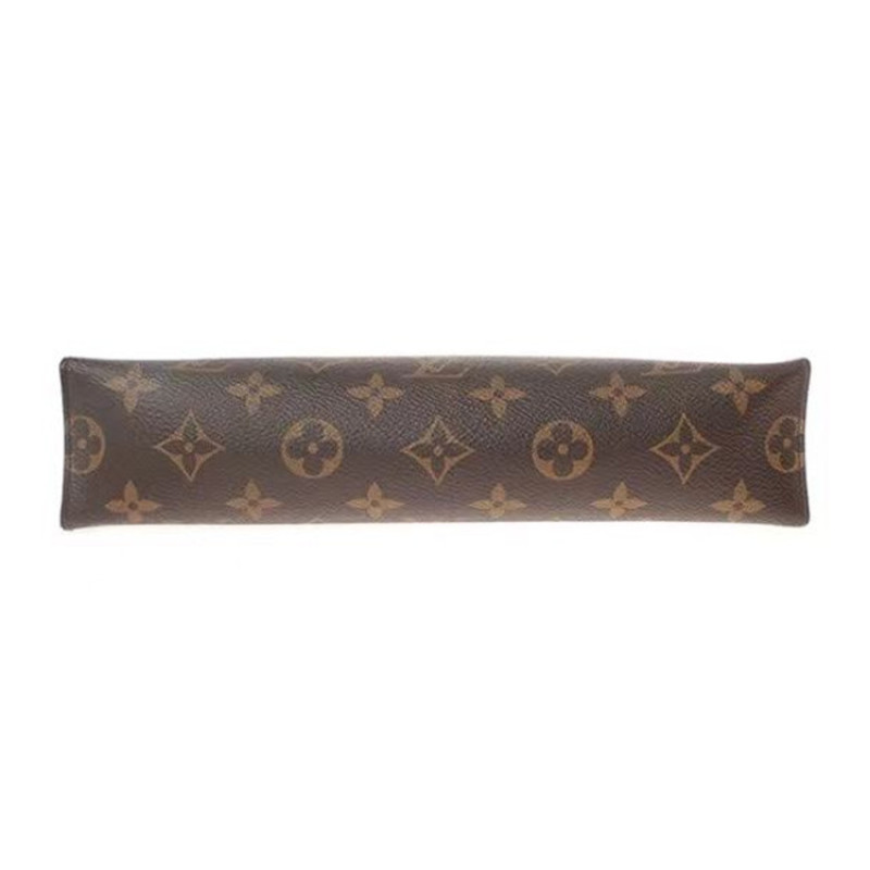 LOUIS VUITTON Toiletry Pouch 26