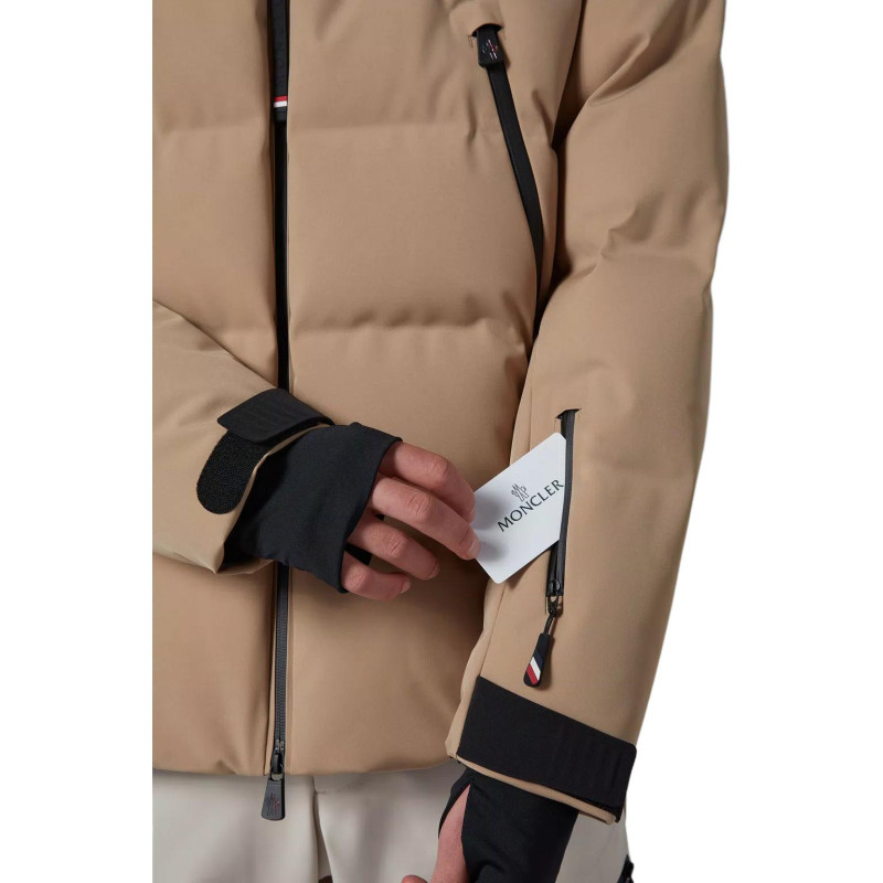 Moncler Fellberg Short Down Jacket
