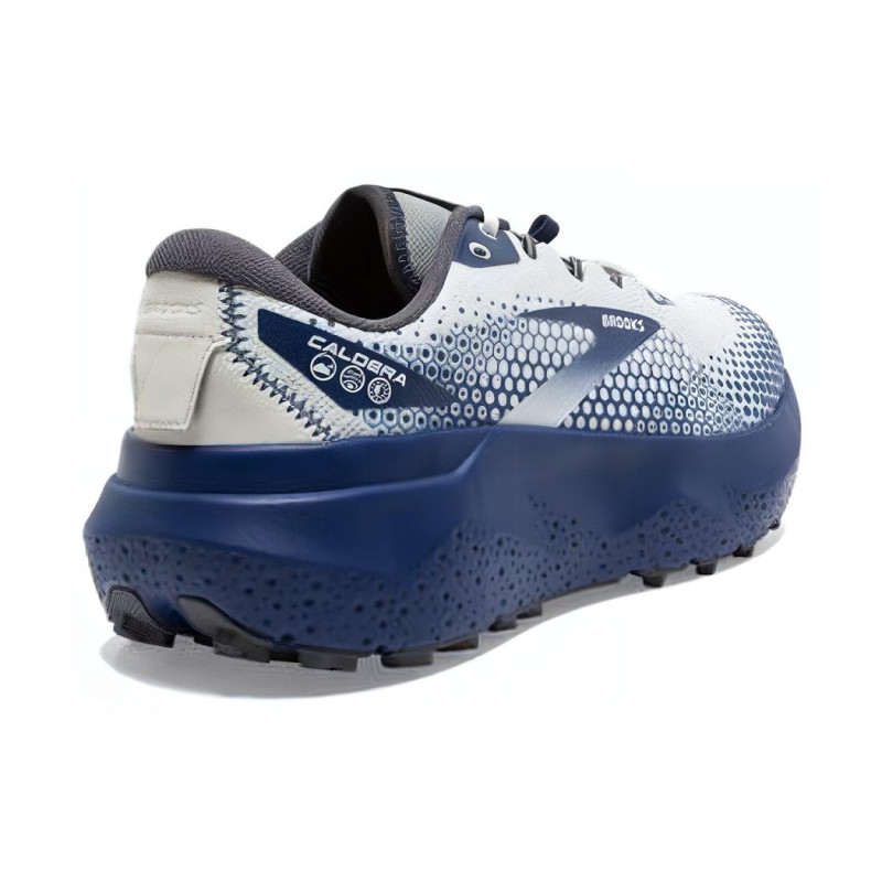 Brooks Caldera 6