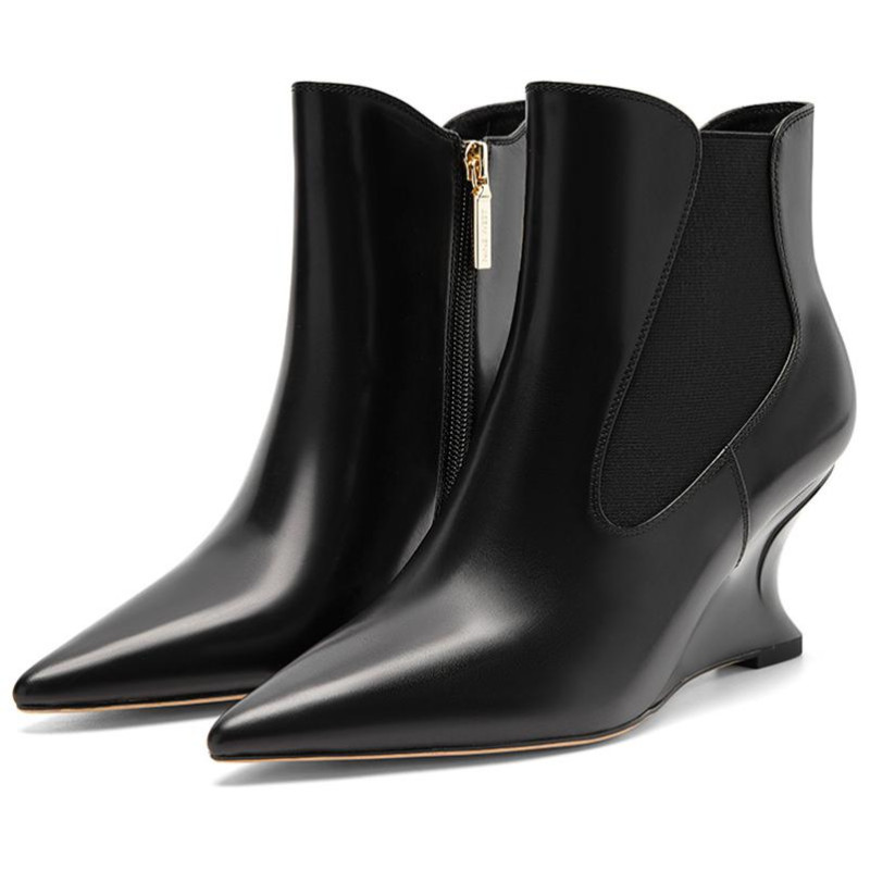 NINE WEST