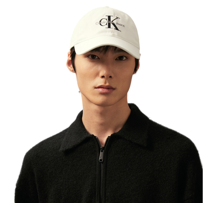 CALVIN KLEIN Jeans