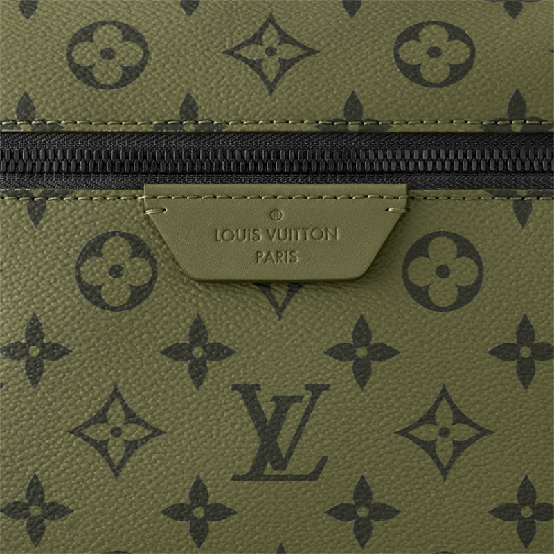 LOUIS VUITTON Discovery PM