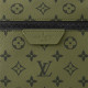 LOUIS VUITTON Discovery PM