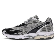 ONE BLOCK DOWN x Mizuno Wave Rider 10