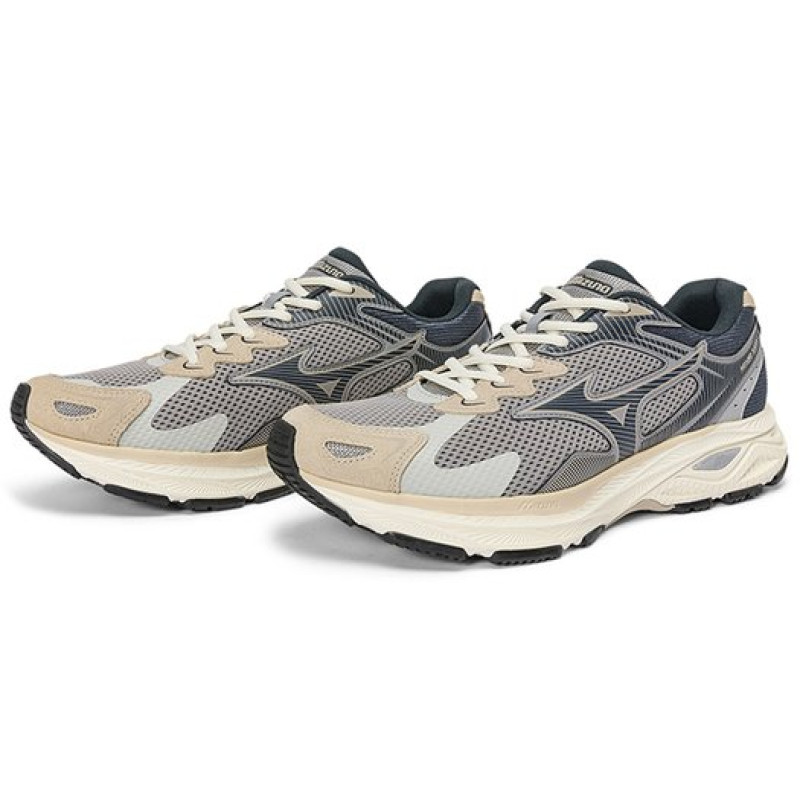 Mizuno Racer S