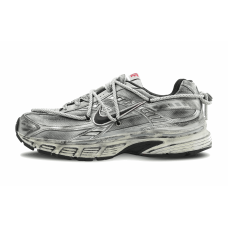 Nike Initiator y2k